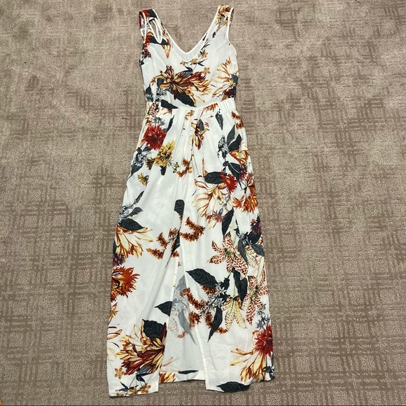 Warehouse Dresses & Skirts - Warehouse Floral Sleeveess Maxi Dress UK 6, US 2